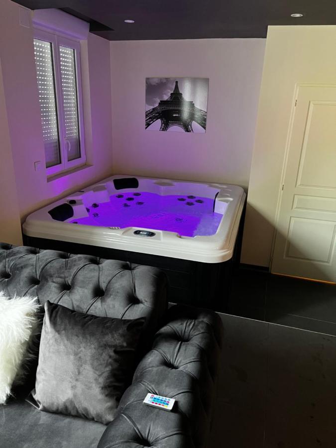Magnifique Duplex Avec Jaccuzi, Sauna Et Cinema Room Privatif Fontenoy  المظهر الخارجي الصورة
