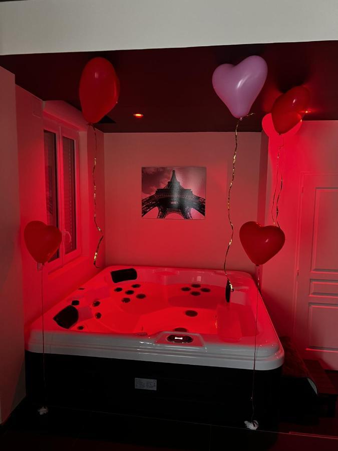 Magnifique Duplex Avec Jaccuzi, Sauna Et Cinema Room Privatif Fontenoy  المظهر الخارجي الصورة